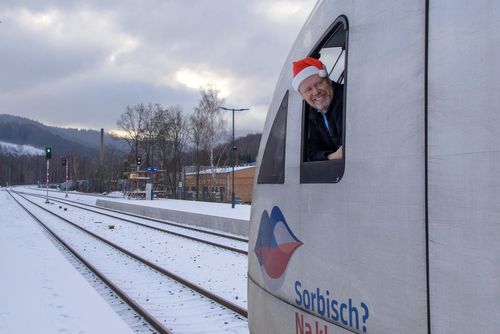 obrázek:Vlaky se vrací na trať Liberec–Chrastava po modernizaci kolejí